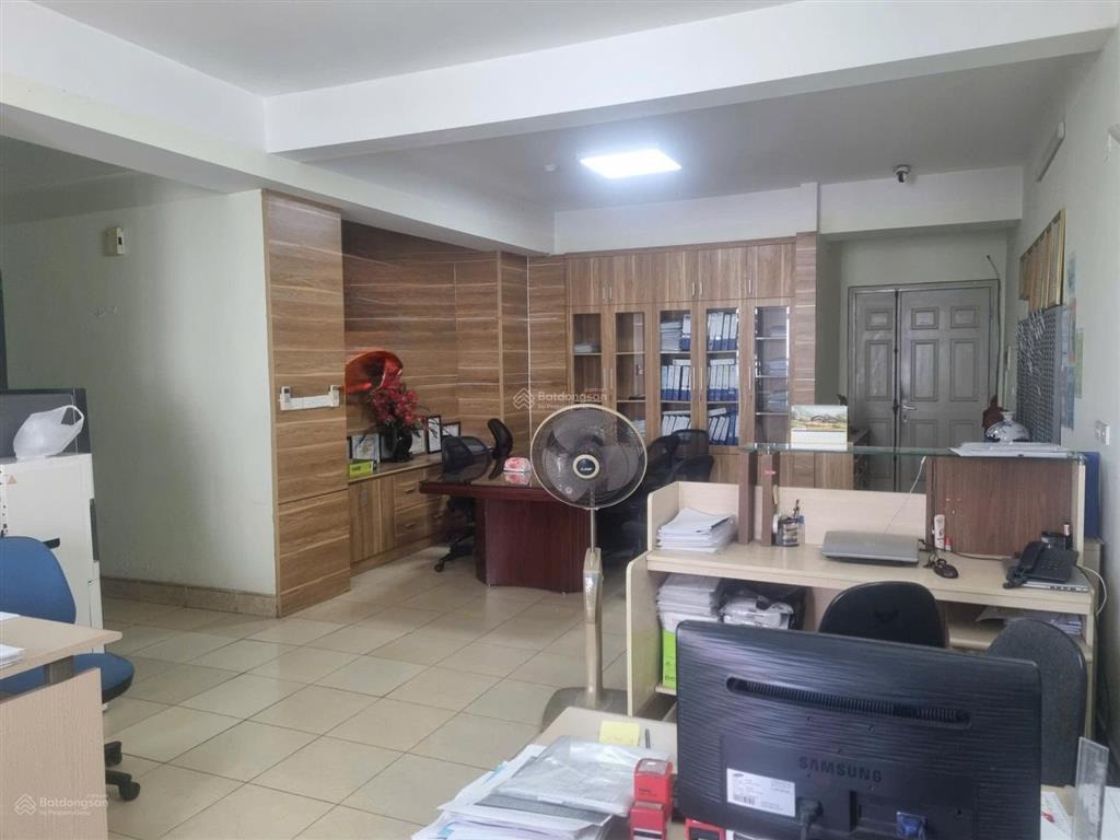 86tr/m2 căn góc chung cư mặt đường nguyễn cơ thạch, gần cv mai dịch, sổ đỏ sang tên.