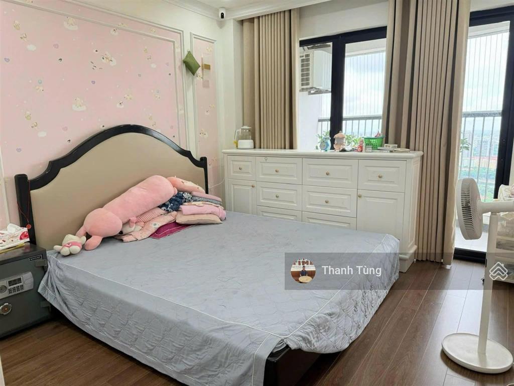 Bán căn hộ 3 ngủ , tầng trung ,dt 99m2  tòa b vinaconex 2 (kim văn kim lũ)  sổ đỏ sẵn sàng