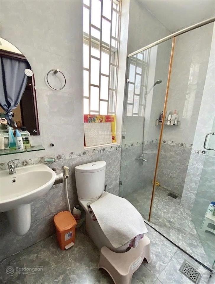 Nhà cho thuê đường hẻm trần não