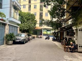 Cần bán nhà phố linh lang , dt 81m2 , mt 4,8m . ngõ phân lô, ô tô tránh , gần phố kinh doanh .