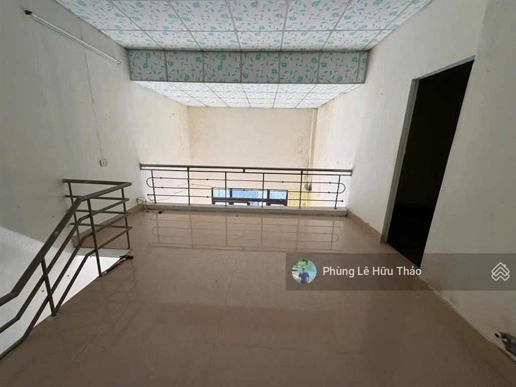 Bán nhà gác lửng đúc xây kiên cố đường hải phòng cạnh aeon mall  0935 562 ***