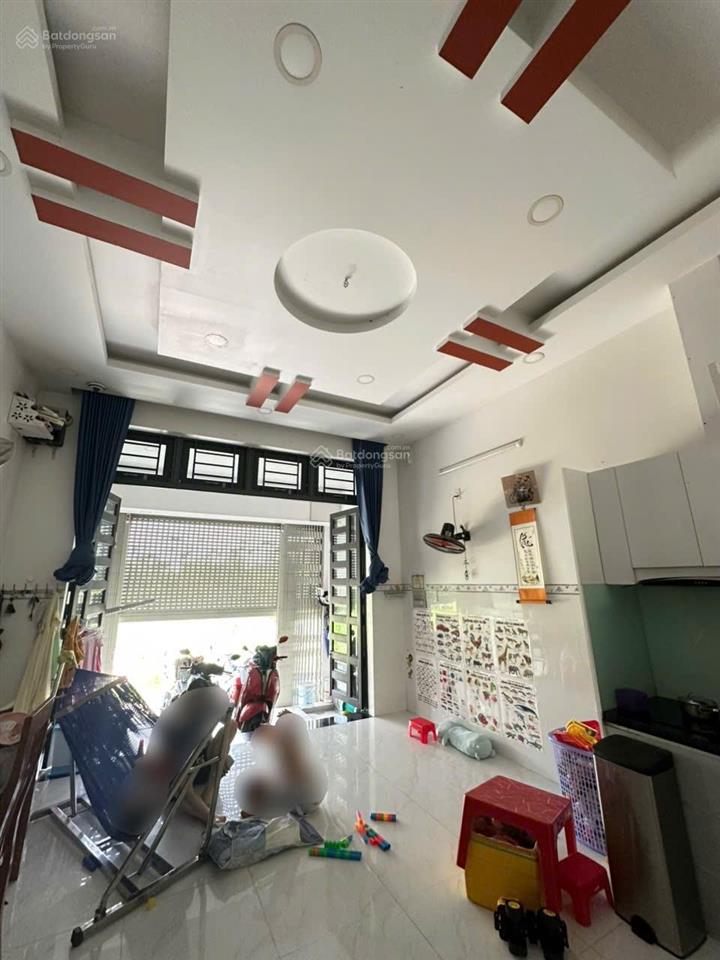 Bán gấp nhà đường lò lu quận 9 dt50m2 2tầng giá 3,2 tỷ sổ hồng riêng