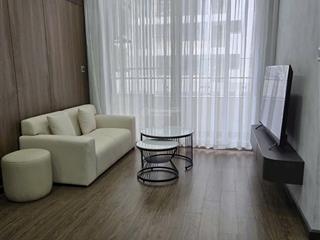 Bán căn hộ midtown 2pn sổ hồng chỉ 8 tỷ đầy đủ nội thất  lan 0906 743 ***