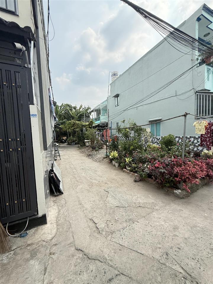 Bán nhà 36m2 (3x12) 3pn 2wc gần bến xe an sương, chợ cây me