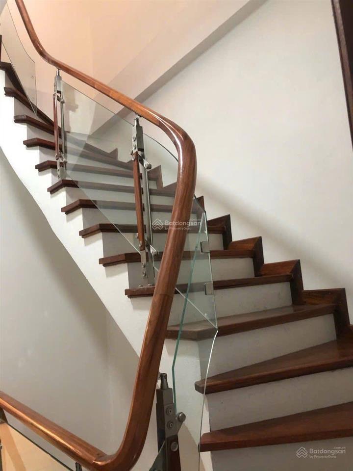 Bán nhà 30m2 x 7 tầng, thang máy nhập, phố nguyễn đức cảnh  gần trung tâm, tiện nghi đầy đủ!