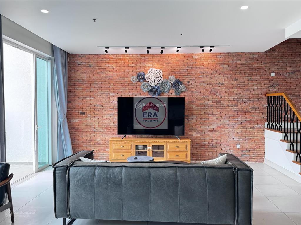 Sẵn nội thất  duplex sala 3pn  2 tầng riêng biệt  không gian cổ điển  ấm áp vô cùng.