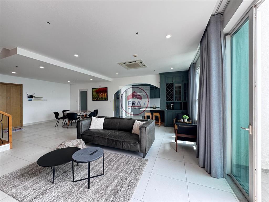 Sẵn nội thất  duplex sala 3pn  2 tầng riêng biệt  không gian cổ điển  ấm áp vô cùng.