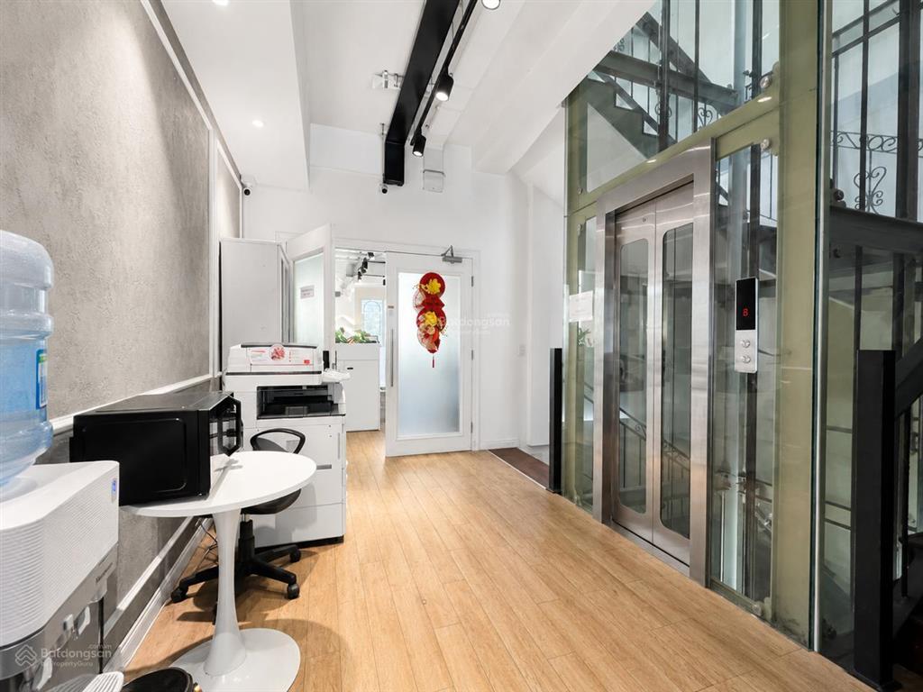 Cho thuê văn phòng ngay công viên sala  110m2  giá 48 triệu  nhận diện thương hiệu tốt.