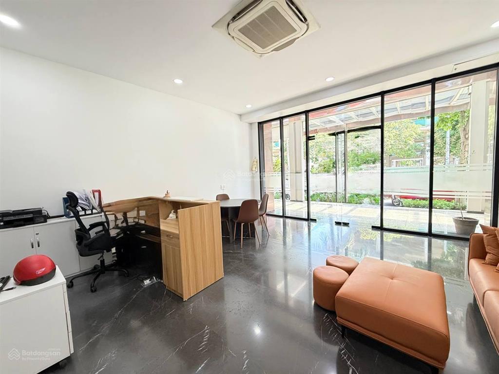 Cho thuê mặt bằng tầng trệt sala, diện tích 75m2 phù hợp làm văn phòng đại diện tại kđt sala