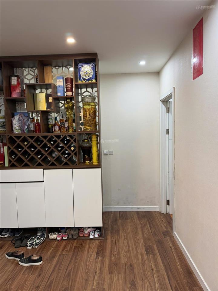 Bán chung cư valencia garden việt hưng  long biên 79m 2n2wc full nội thất giá 5.1tỷ (thương lượng)
