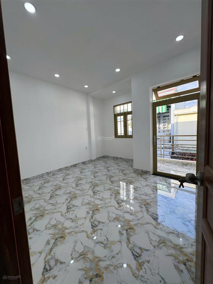 Nhà mới 2 tầng gần aeon bình tân 4x10m sổ riêng, ở ngay