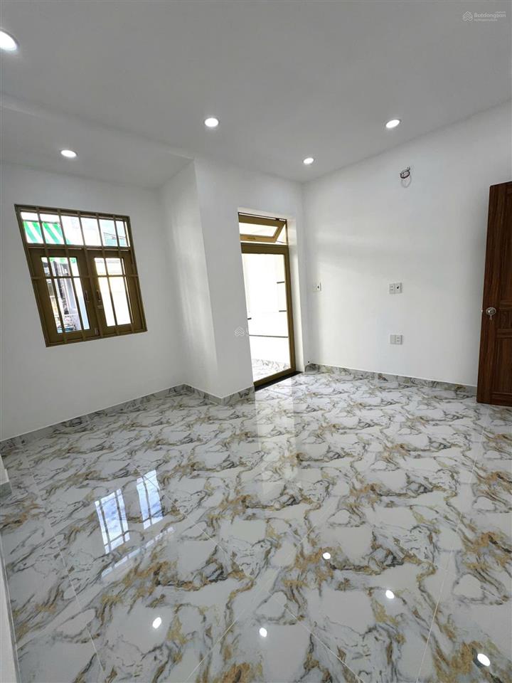 Nhà mới 2 tầng gần aeon bình tân 4x10m sổ riêng, ở ngay