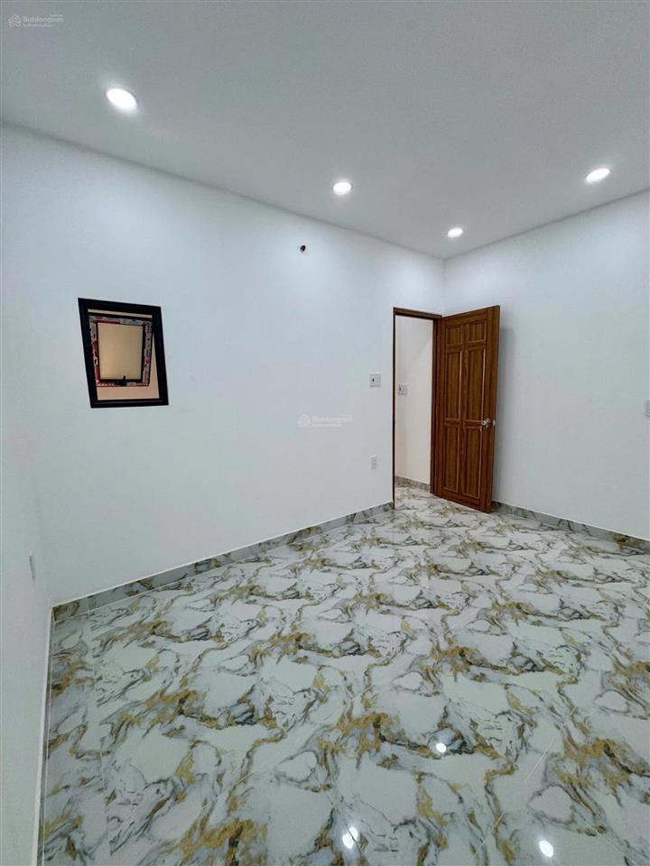 Nhà mới 2 tầng gần aeon bình tân 4x10m sổ riêng, ở ngay