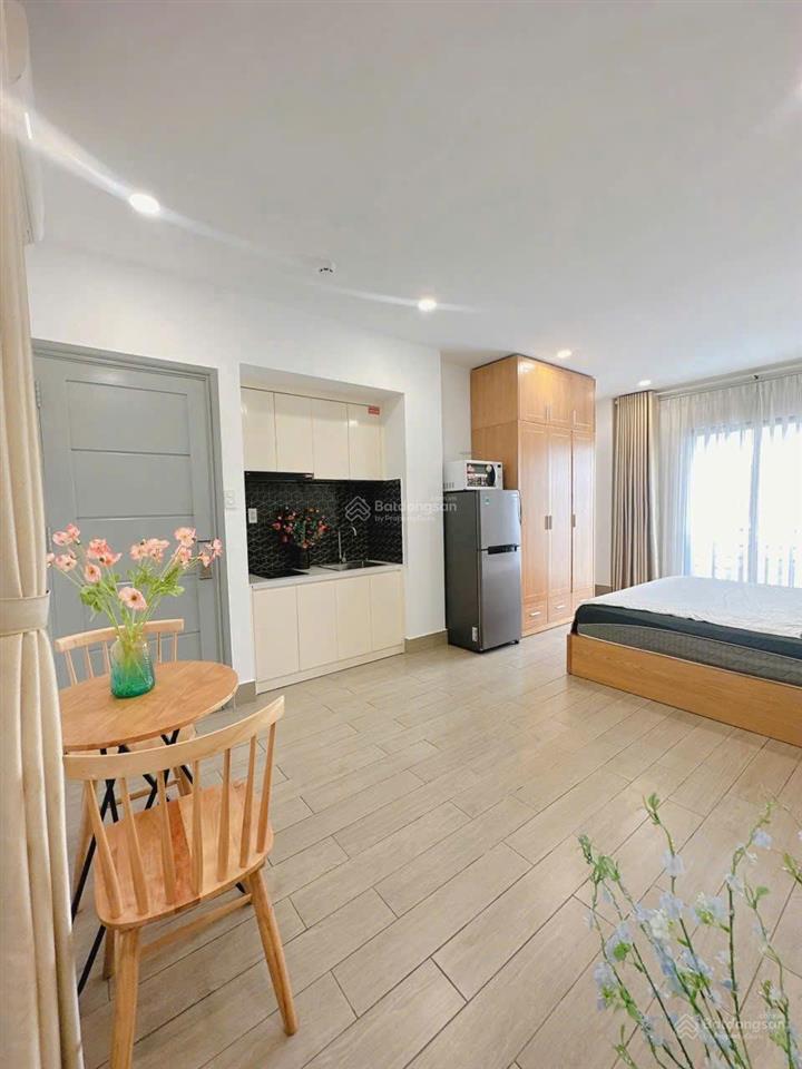 Đúng hình  đúng giá  đúng vị trí. thảo điền có ban công  full nội thất