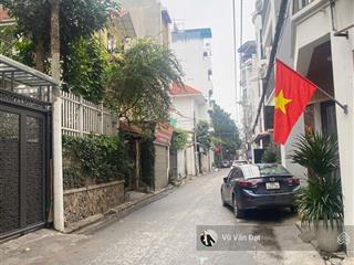 Đầu phố ngọc thụy đường ô tô tránh  75m 4 tầng sân vườn cực đẹp cách cầu lb 200m  17.5 tỷ