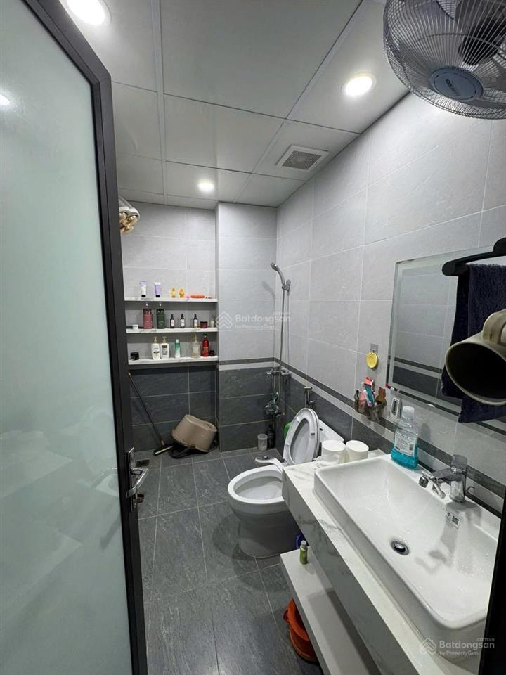 Cho thuê nhà riêng hoàng quốc việt cầu giấy dt 45m2 x 5 tầng 13 triệu nhận ngay