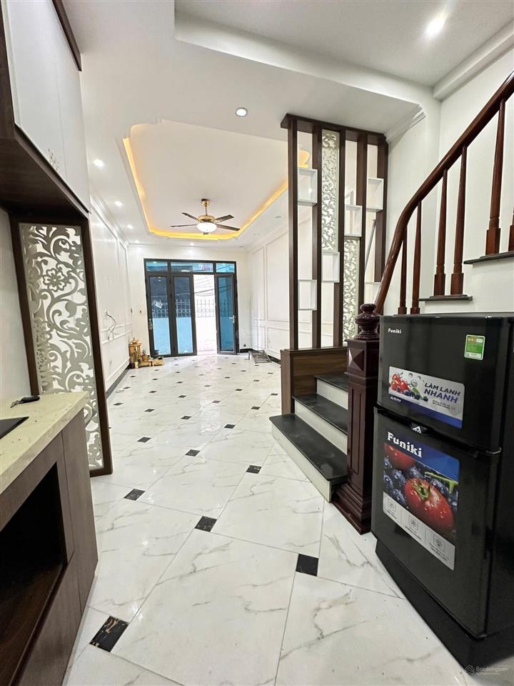 Chính chủ cho thuê nhà riêng xuân đỉnh từ liêm 45m 5 tầng 4pn full đồ 10 triệu ở ngay