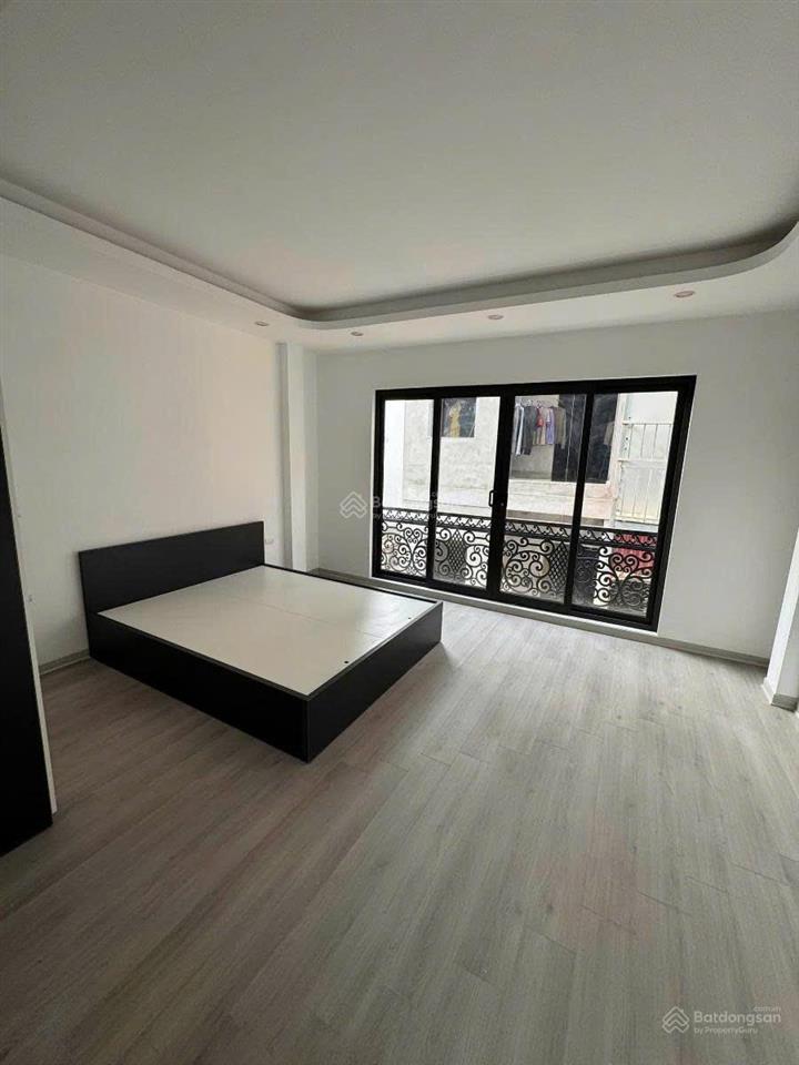 Cho thuê nhà riêng khương trung thanh xuân 45m2 5 tầng 4pn 12 triệu