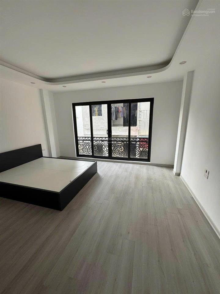 Cho thuê nhà riêng khương trung thanh xuân 45m2 5 tầng 4pn 12 triệu
