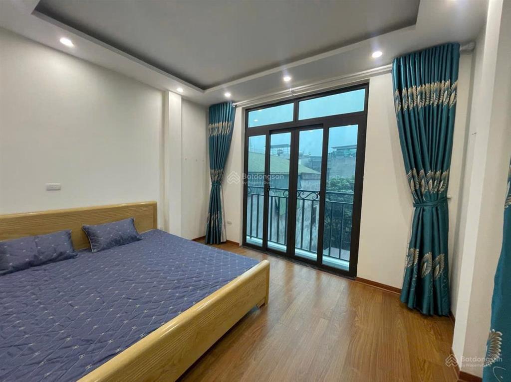 Cho thuê nhà nguyên căn dịch vọng, cầu giấy 50m2 5 tầng 5 pn full đồ ở luôn