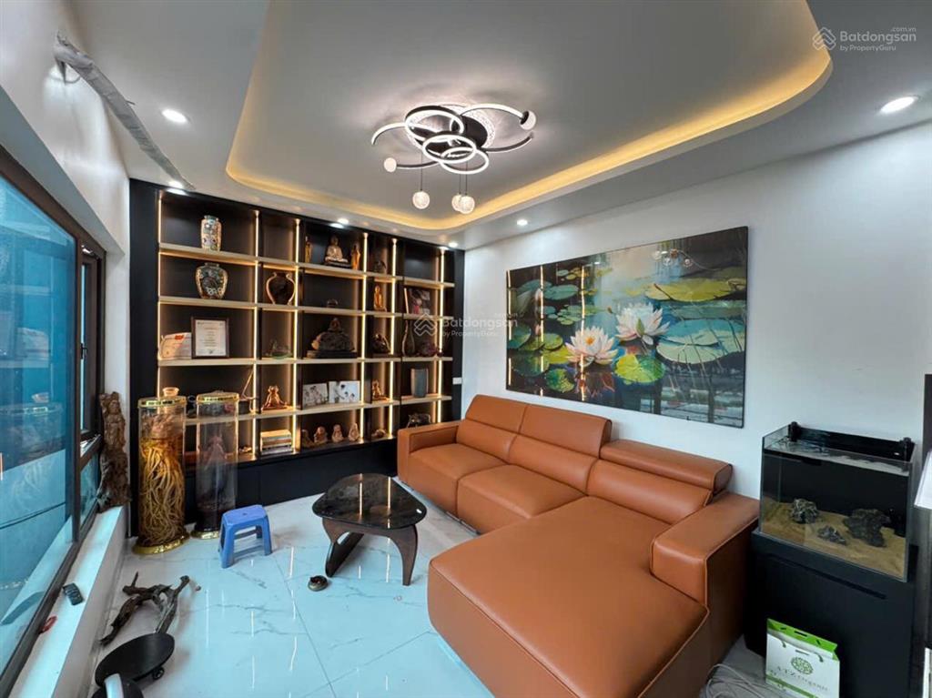 Cho thuê nhà nguyên căn lai xá 45m2 5 tầng 4pn full đồ  ô tô tránh 9 triệu/th
