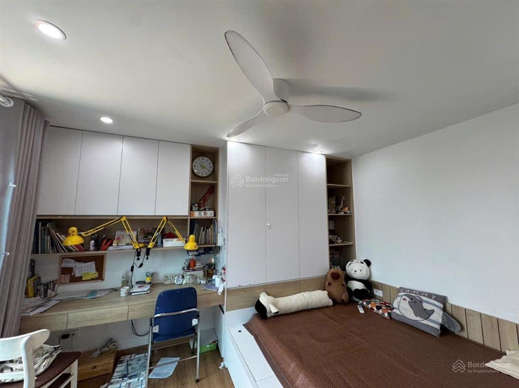 Cho thuê nhà nguyên căn lai xá 45m2 5 tầng 4pn full đồ  ô tô tránh 9 triệu/th
