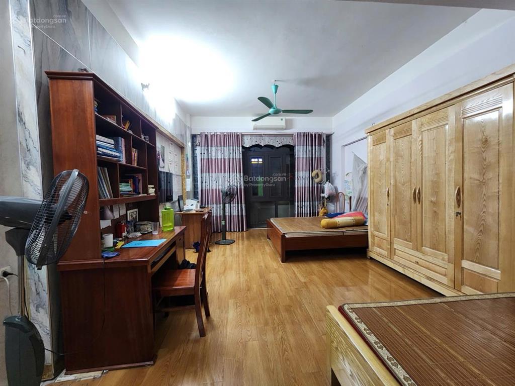 Cho thuê nhà phân lô hoàng quốc việt ô tô tránh 65m² 5 tầng có vỉa hè rộng giá 20 triệu