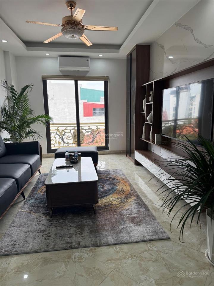 Chính chủ cho thuê nhà xuân phương giáp kđt dt 40m 5 tầng thang máy 11 triệu