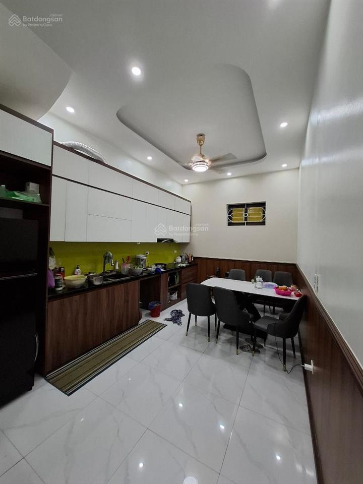 Cho thuê nhà phân lô xuân la tây hồ 55m2 x 4 tầng 4pn full đồ 15 triệu