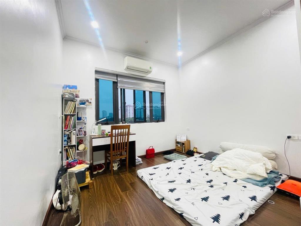Cho thuê nhà phố khương trung thanh xuân dt 55m 4 tầng 4pn full đồ 13 triệu nhận ngay