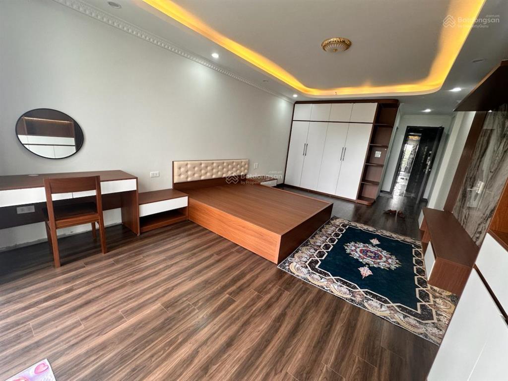 Cho thuê nhà nguyên căn ngõ 205 xuân đỉnh 45m2, 6 tầng thông sàn có thang máy 15 triệu