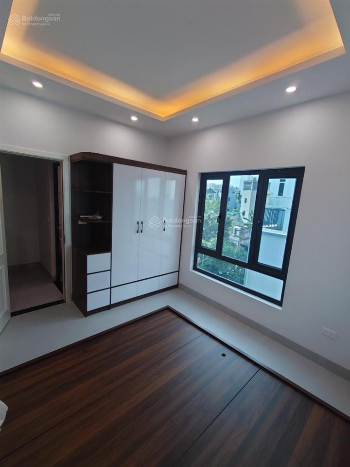 Cho thuê nhà mới xây ở tây mỗ dt 35m2, 5 tầng, 3pn, 9 triệu