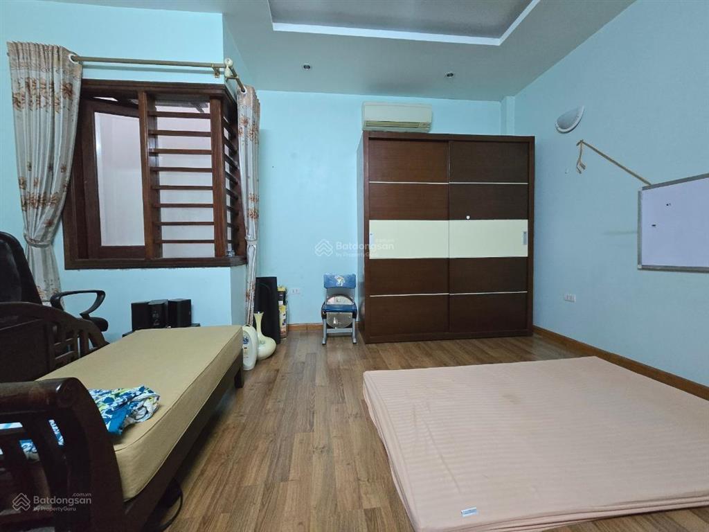 Cho thuê liền kề lạc long quân dt 65m2 x 5 tầng thông sàn đường ô tô tránh 22 triệu/th