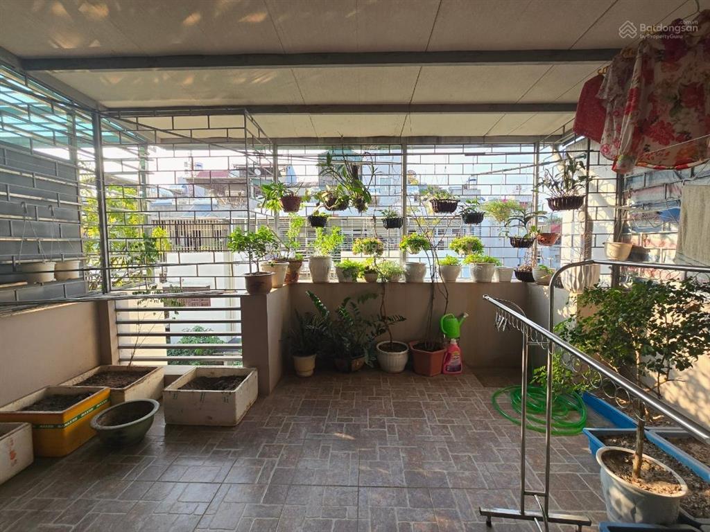 Cho thuê liền kề lạc long quân dt 65m2 x 5 tầng thông sàn đường ô tô tránh 22 triệu/th