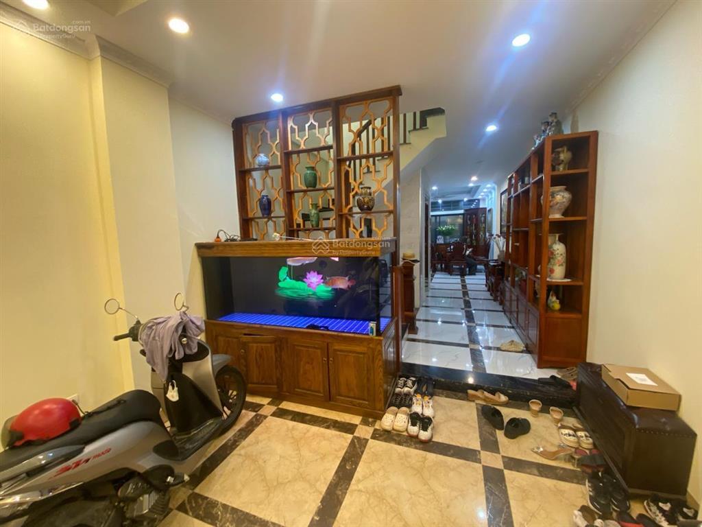 Cho thuê nhà riêng ngõ 97 văn cao ba đình 70m2 6 tầng thang máy 22 triệu