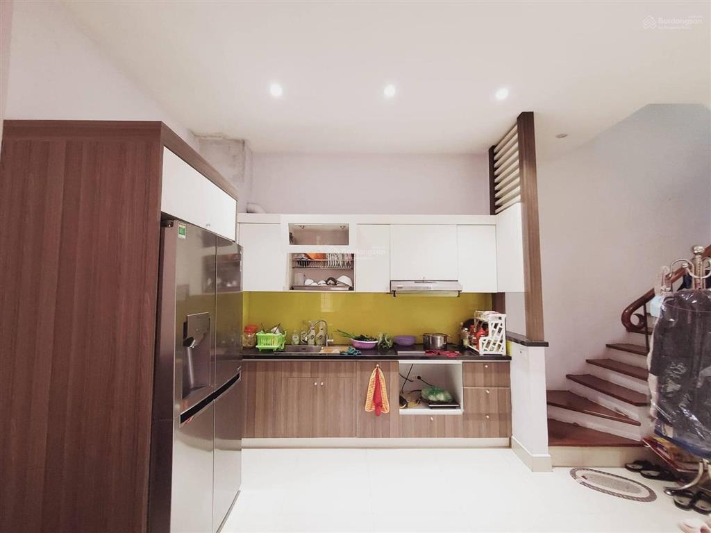 Cho thuê nhà xuân phương đường ô tô tránh 4 tầng x 45m2 4pn full đồ 10 triệu