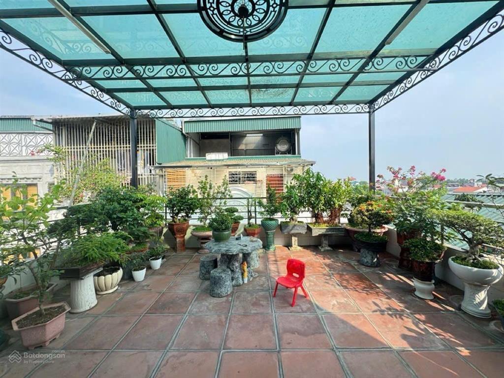 Cho thuê nhà phân lô mai dịch, cầu giấy, 60m2 5 tầng 6pn đường ô tô tránh 18 triệu nhận ngay
