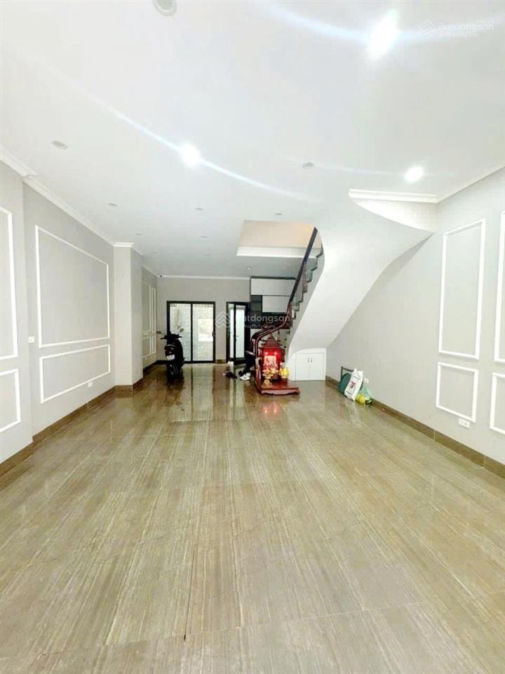Cho thuê nhà phân lô mễ trì ô tô tránh 65m2 x 5 tầng có vỉa hè rộng 22 triệu