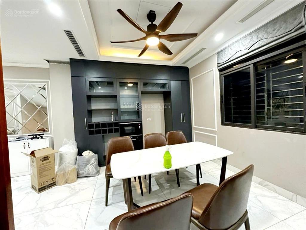 Cho thuê nhà phân lô mễ trì ô tô tránh 65m2 x 5 tầng có vỉa hè rộng 22 triệu
