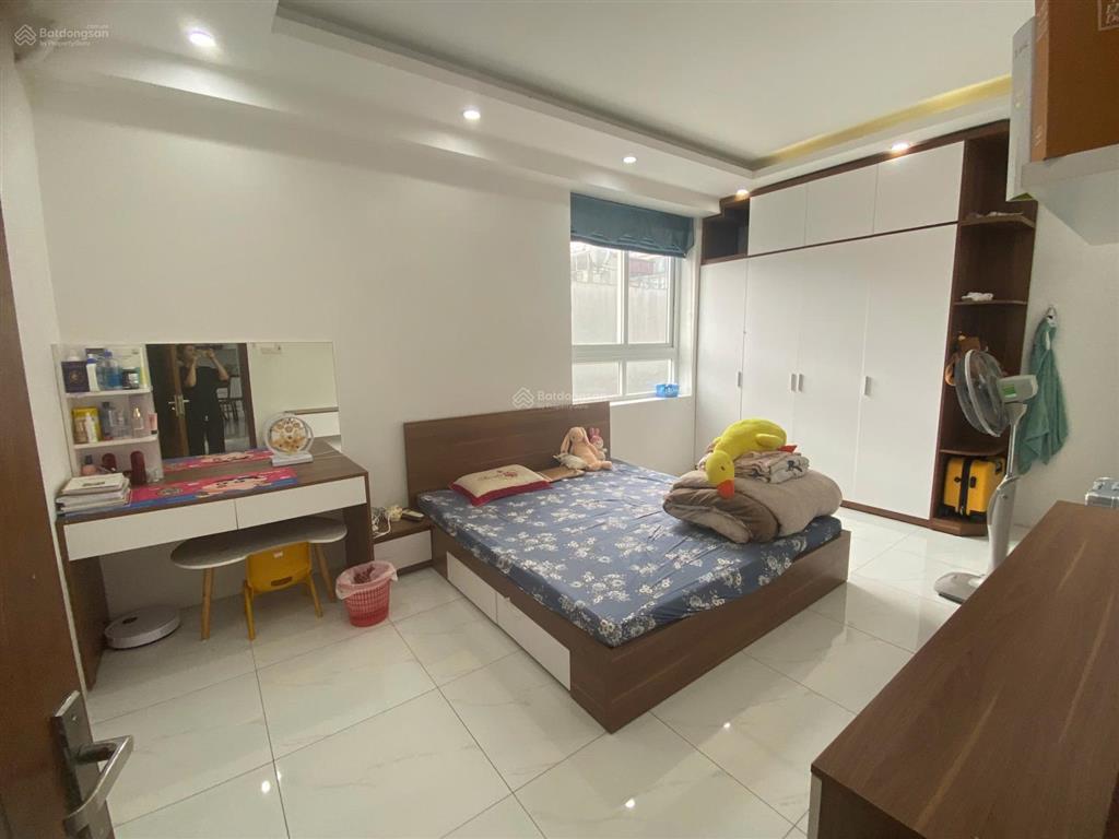 Cho thuê căn hộ chung cư ct36 xuân la, ngõ 28 xuân la, dt 110m2, 3pn, full đồ 13 triệu nhận ngay