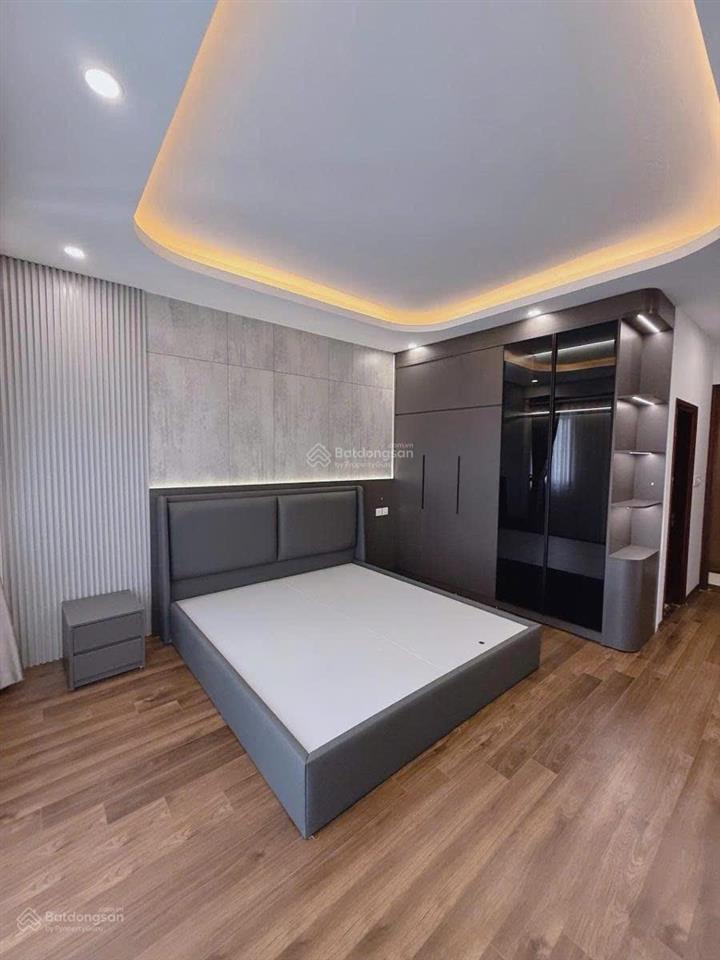 Cho thuê nhà nguyên căn hồ tùng mậu 65m² x 6 tầng 6p thang máy nhận ngay