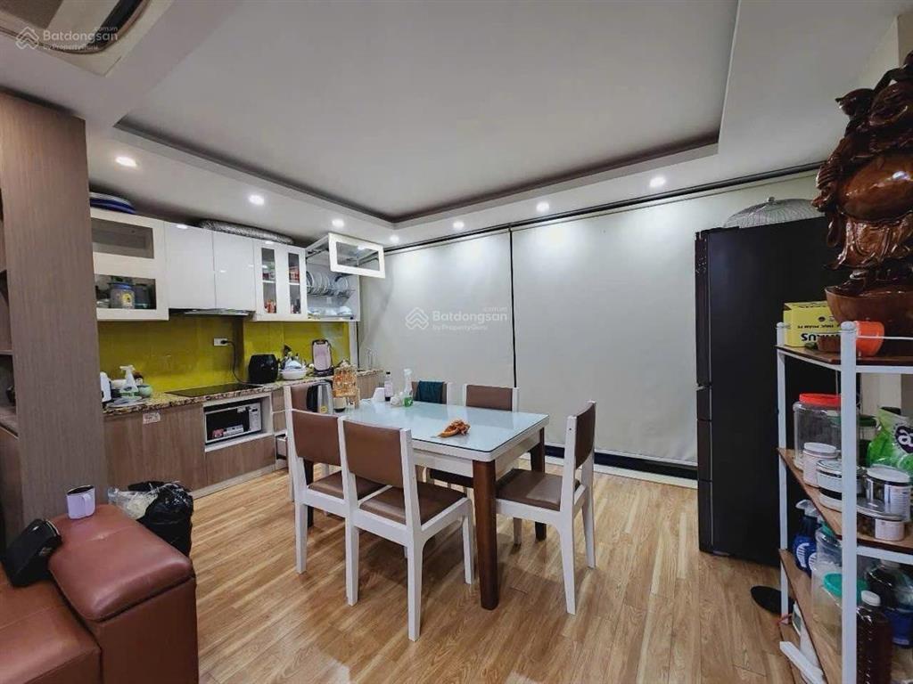 Cho thuê nhà phân lô nguyễn xiển 6 tầng thang máy, dt 70m2, 6pn, 22 triệu