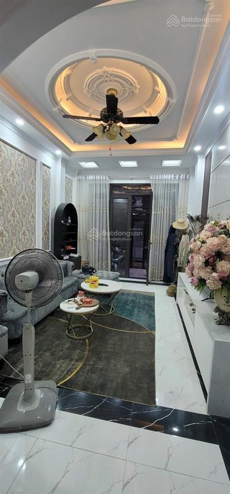 Cho thuê nhà nguyên căn ngõ 75 phú diễn dt 55m2 x 5 tầng, 5pn, 11 triệu nhận nhà ngay