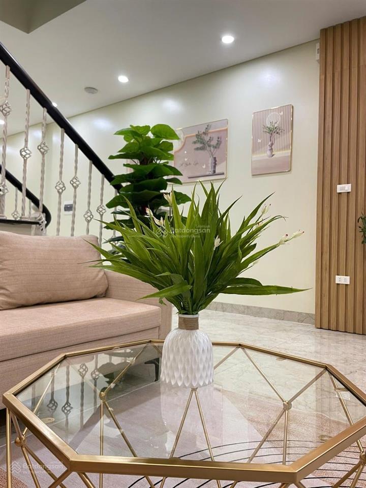 Cho thuê nhà xuân la phân lô ô tô tránh dt 65m2, 5 tầng, 6pn, 17 triệu/th nhận nhà ngay
