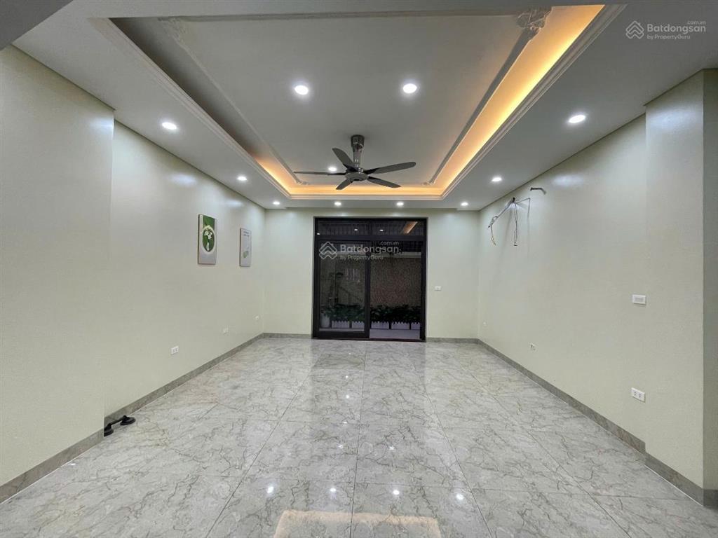 Cho thuê nhà xuân la phân lô ô tô tránh dt 65m2, 5 tầng, 6pn, 17 triệu/th nhận nhà ngay