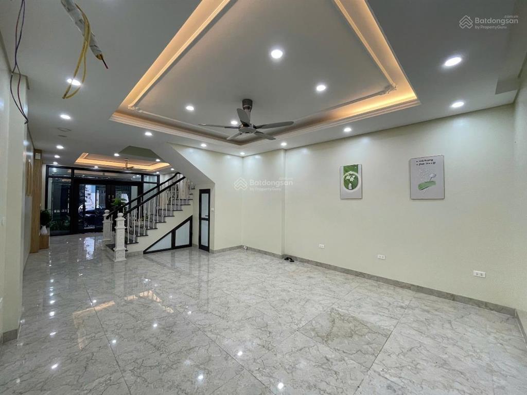 Cho thuê nhà xuân la phân lô ô tô tránh dt 65m2, 5 tầng, 6pn, 17 triệu/th nhận nhà ngay