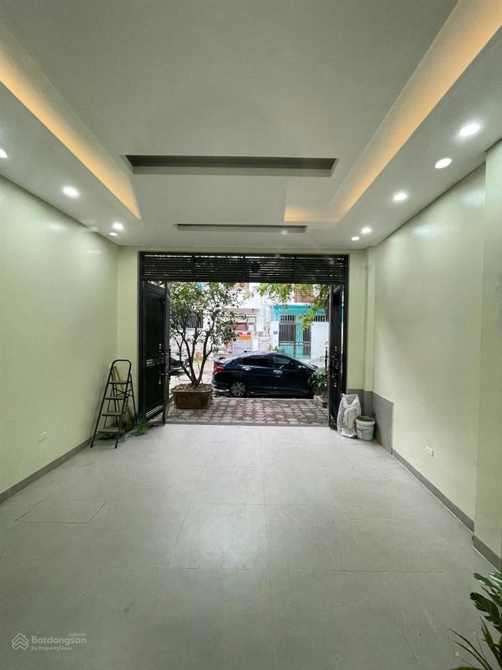 Cho thuê nhà xuân la phân lô ô tô tránh dt 65m2, 5 tầng, 6pn, 17 triệu/th nhận nhà ngay
