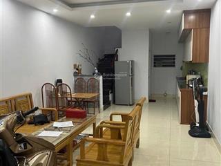 Cần cho thuê nhà riêng xuân thủy, cầu giấy 45m 5 tầng 4pn 13 triệu
