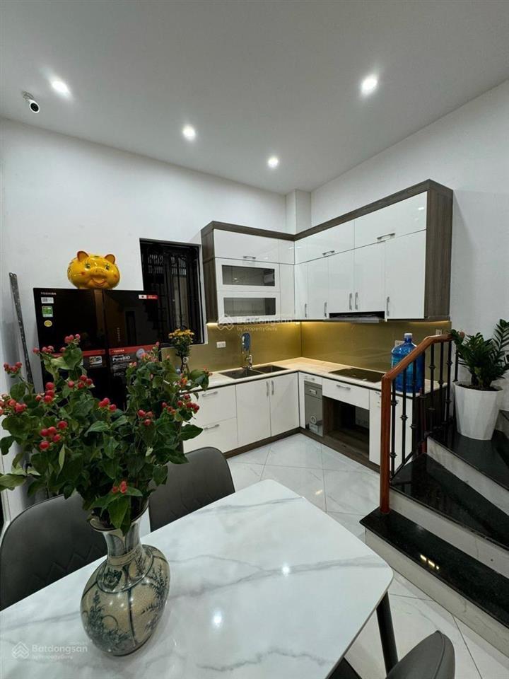 Cho thuê nhà nguyễn hoàng mỹ đình dt 45m2 x 5 tầng, 5pn full đồ 15 triệu