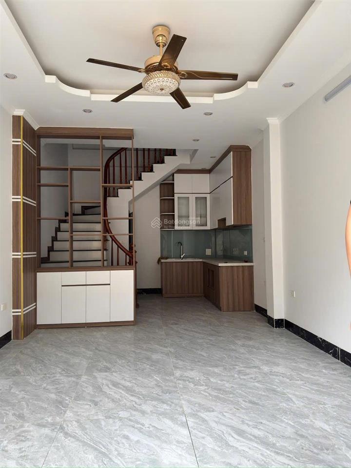 Cho thuê nhà riêng xuân la tây hồ dt 40m2 x 5 tầng, 3pn 10,5 triệu/tháng nhận ngay